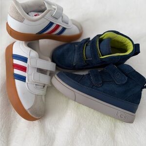 UGG Navy and Addidas sneackers! Amazing condition, both size 9! Both for 60$